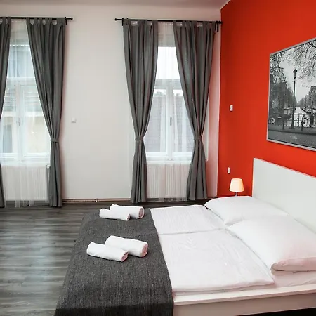 Welcome On V Tunich Prague